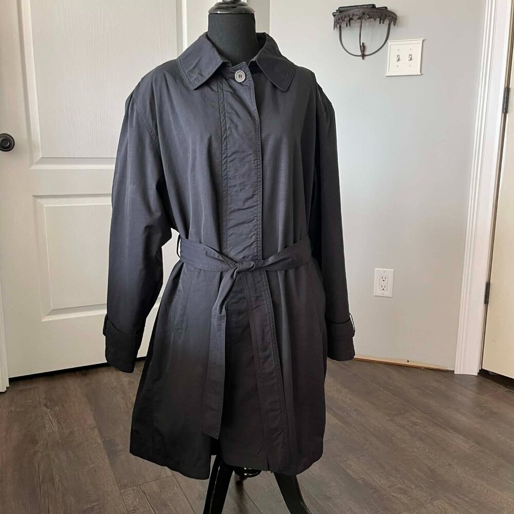 Vintage New York Harbor by Andrea Trench Coat in black Women's size 12